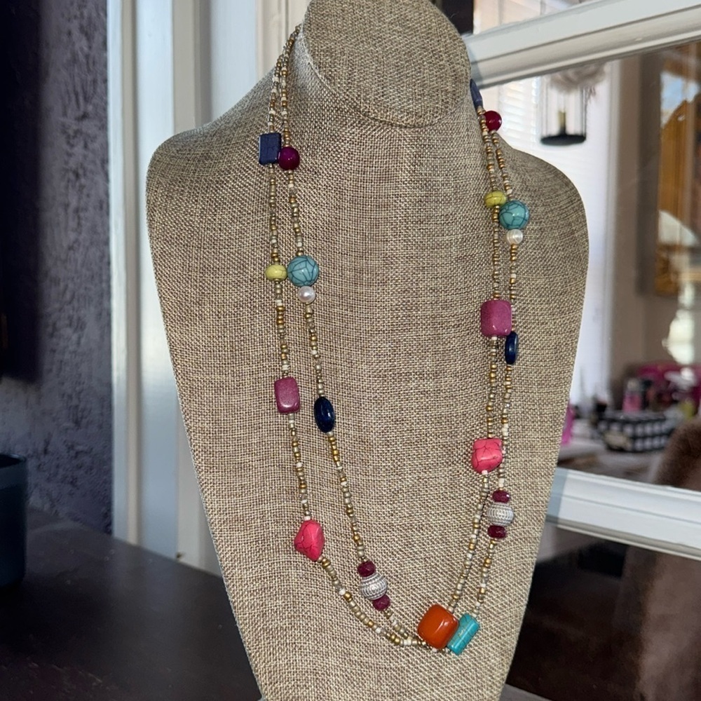 Chico's beaded necklace all glass gold toned long adjustable